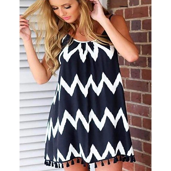 Summer beach Cover up dress NWOT - Picture 2 of 6